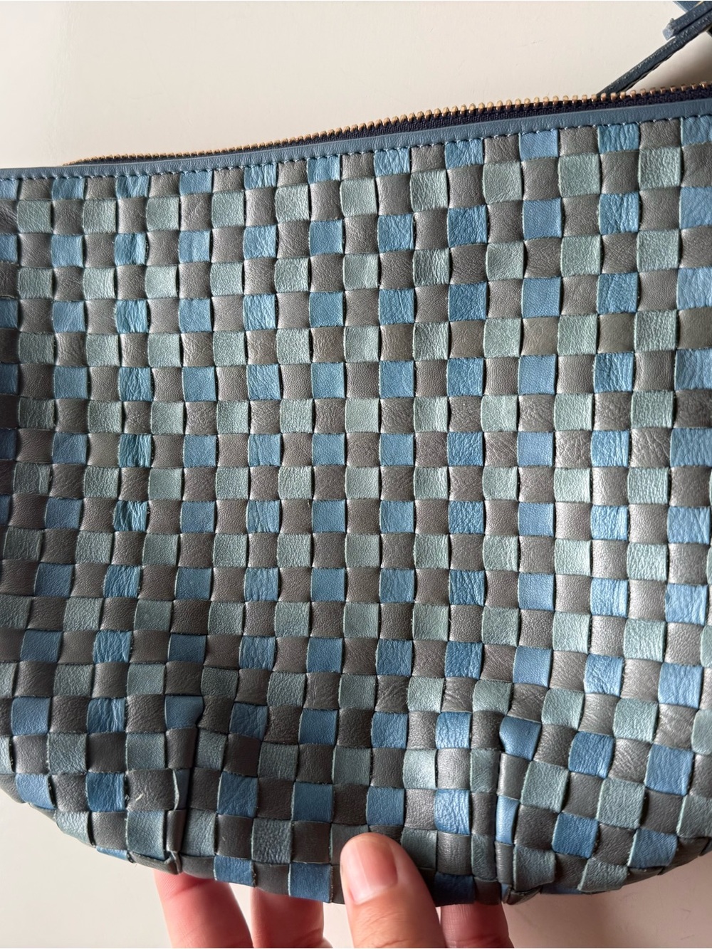 Clare V Light Blue Woven Checker Petit Moyen - Picture 2 of 6